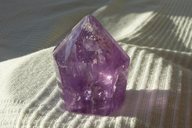Amethyst -Spitze</br>  </br>  
H:4,5cm</br>  
Art.Nr.00AS01</br></br>    
€   21,00