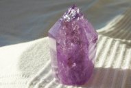 Amethyst -Spitze</br>  </br>  
H:4,8cm</br>  
Art.Nr.00AS13</br>  </br>  
€   21,00